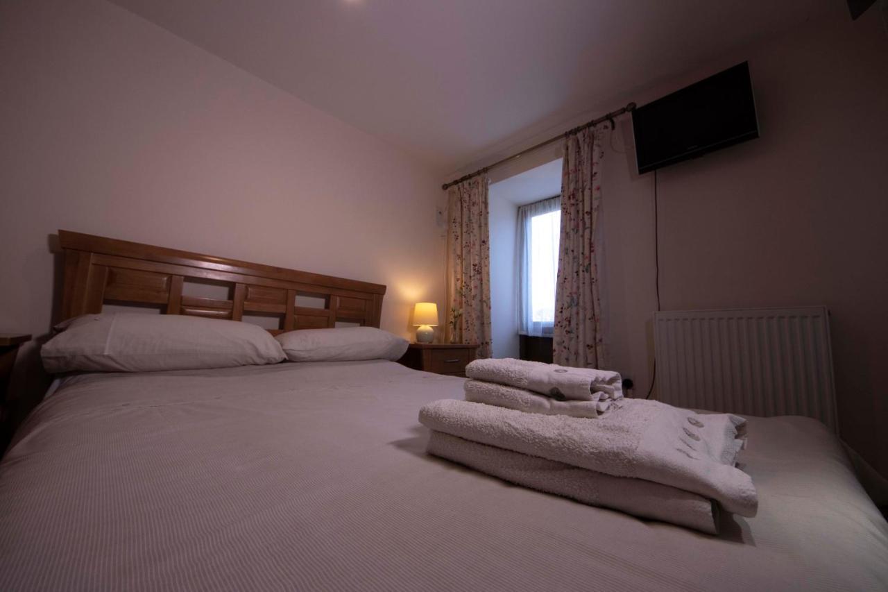 Bed and Breakfast Polhilsa Farm Callington Esterno foto