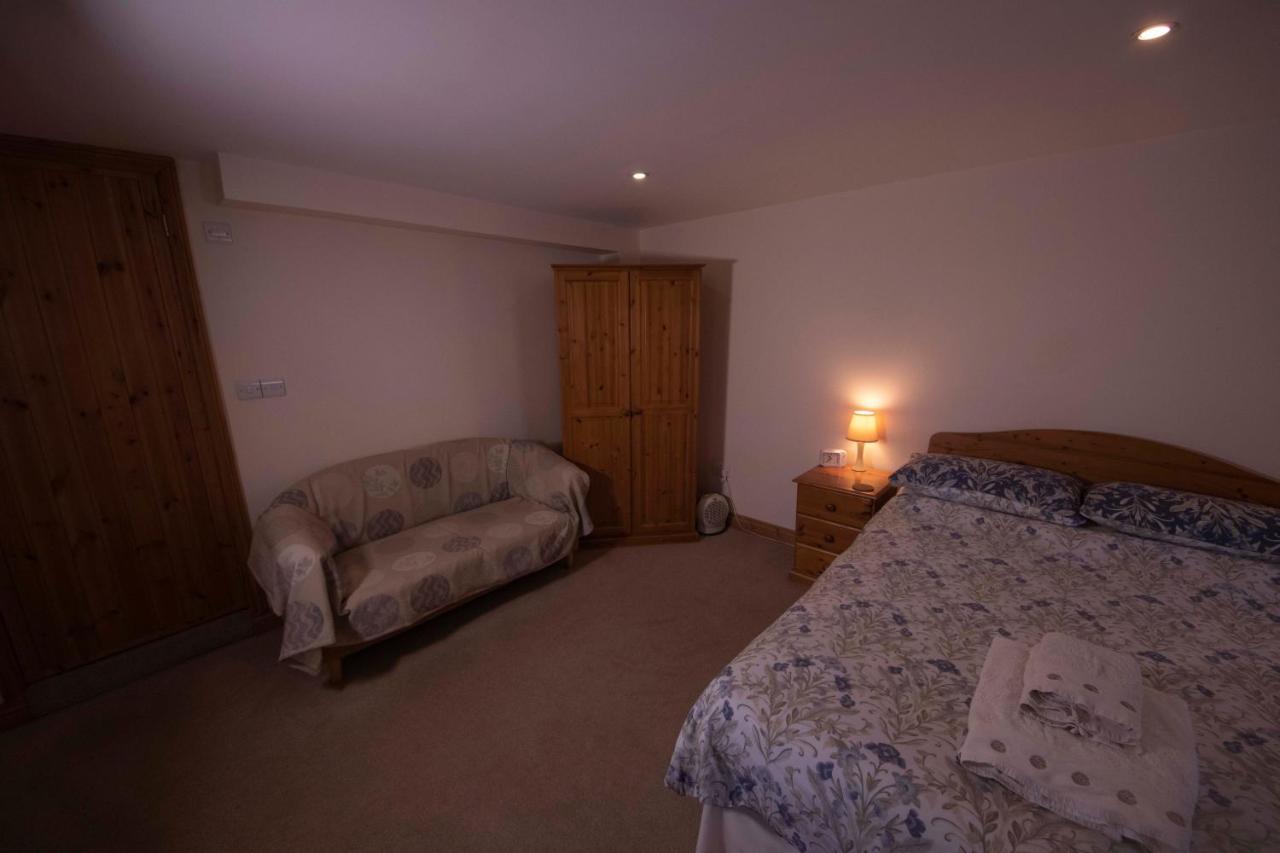 Bed and Breakfast Polhilsa Farm Callington Esterno foto