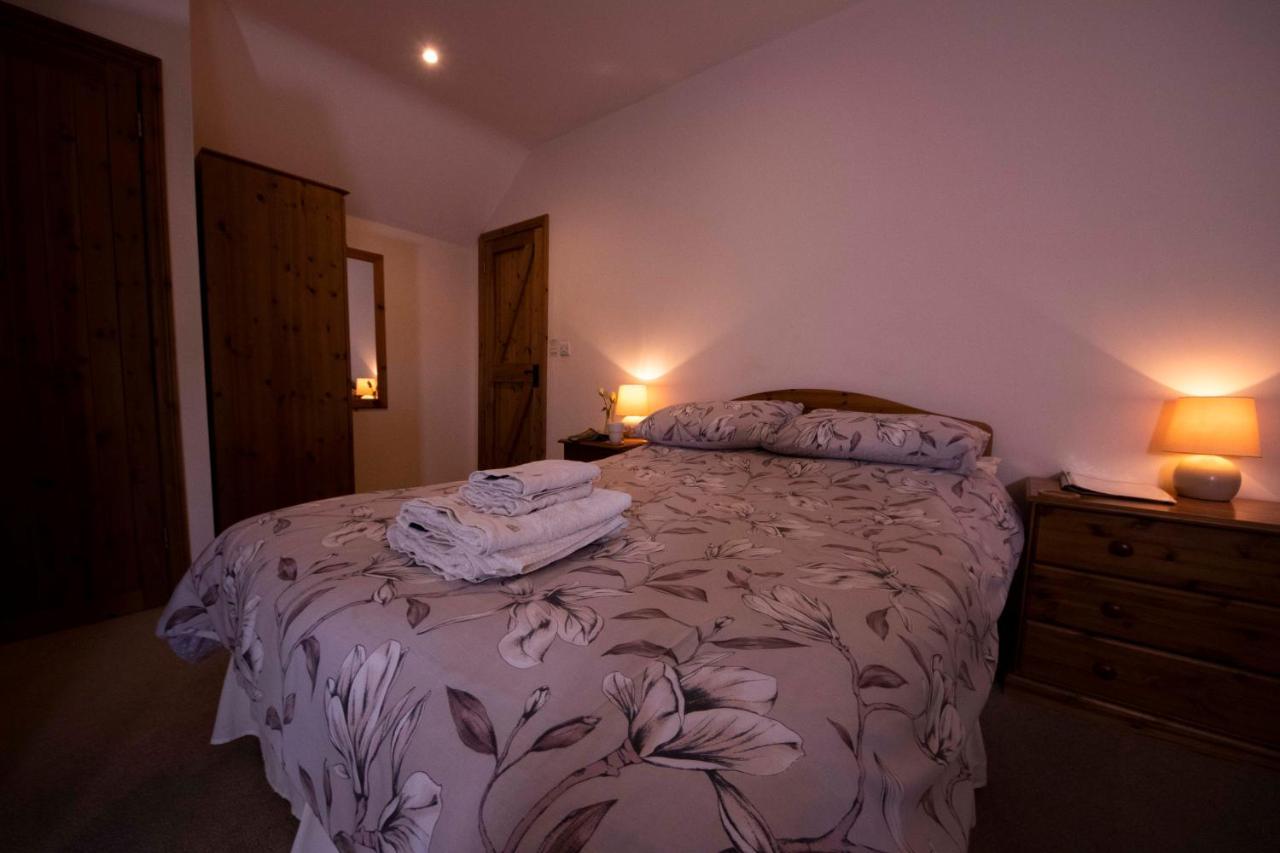 Bed and Breakfast Polhilsa Farm Callington Esterno foto